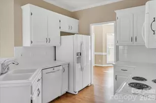 4636 Lenden Hall Ct, Gastonia, NC 28056 - Photo 14