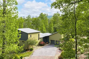 15 Sourwood Ln, Fletcher, NC 28732 - Photo 2