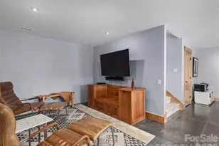 15 Sourwood Ln, Fletcher, NC 28732 - Photo 36