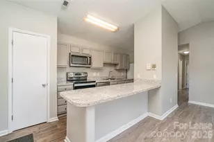 6165 Meadow Rose Ln, Charlotte, NC 28215 - Photo 12