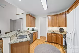 1836 Montague Rd, Clover, SC 29710 - Photo 10