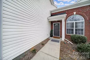 12252 Stratfield Pl Cir, Pineville, NC 28134 - Photo 4