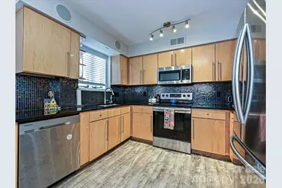 201 N Dotger Avenue #C9, Charlotte, NC 28207 - Photo 6
