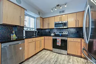 201 N Dotger Ave, Charlotte, NC 28207 - Photo 6