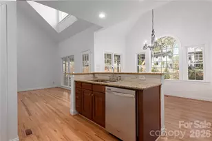 939 Linda Ln, Charlotte, NC 28211 - Photo 10