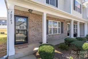 10563 Stoneacre Ct, Pineville, NC 28134 - Photo 2