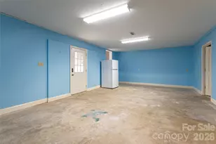 106 Oak Hollow Ct, Asheville, NC 28805 - Photo 36