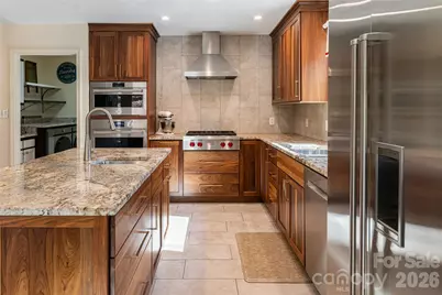 106 Oak Hollow Court, Asheville, NC 28805 - Photo 2