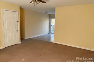 86 34th Ave NW, Hickory, NC 28601 - Photo 8