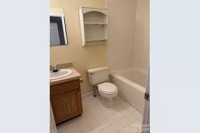 86 34th Avenue NW, Hickory, NC 28601 - Photo 12