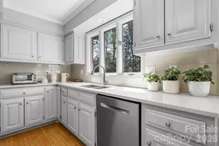 1961 5th St Ln NW, Hickory, NC 28601 - Photo 12