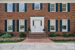 1961 5th St Ln NW, Hickory, NC 28601 - Photo 2