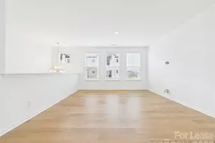 3013 Rexton Ln, Charlotte, NC 28262 - Photo 2