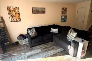 5965 Prescott Ct, Charlotte, NC 28269 - Photo 4