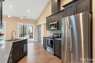 806 Blacksmith Run Dr, Hendersonville, NC 28792 - Photo 12