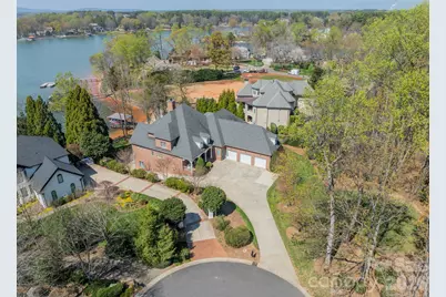 118 Pointe Harbour Lane, Mooresville, NC 28117 - Photo 2