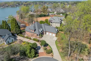 118 Pointe Harbour Ln, Mooresville, NC 28117 - Photo 2