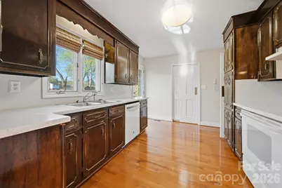 5523 Pine Lake Court, Hickory, NC 28601 - Photo 20