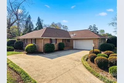 5523 Pine Lake Court, Hickory, NC 28601 - Photo 2