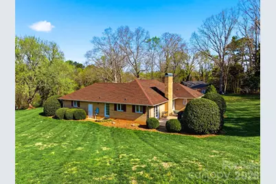 5523 Pine Lake Court, Hickory, NC 28601 - Photo 4