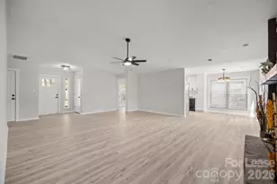 6722 Stillmeadow Dr, Charlotte, NC 28277 - Photo 10