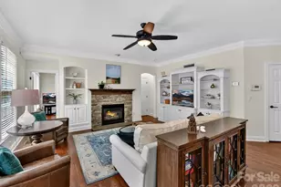 3406 Abbey Hill Ln, Charlotte, NC 28210 - Photo 16