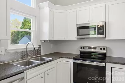 2917 Dellinger Drive, Charlotte, NC 28269 - Photo 12