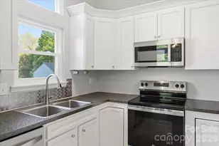 2917 Dellinger Dr, Charlotte, NC 28269 - Photo 12