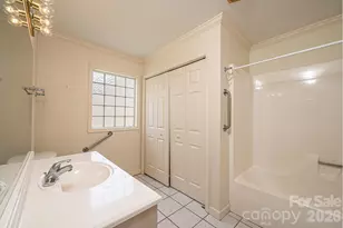 142 39th Ave Ct NW, Hickory, NC 28601 - Photo 26