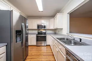 142 39th Ave Ct NW, Hickory, NC 28601 - Photo 16