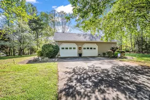 209 Holly Hills Dr, Forest City, NC 28043 - Photo 28