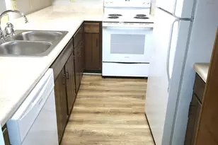 2141 Selwyn Ave, Charlotte, NC 28207 - Photo 2