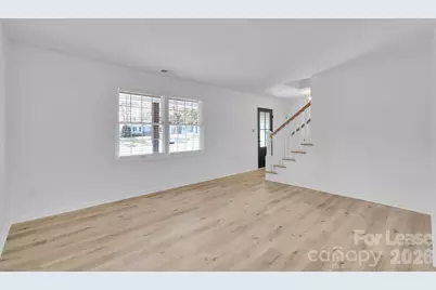 7404 Shadowlake Drive, Charlotte, NC 28226 - Photo 4