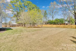 7404 Shadowlake Dr, Charlotte, NC 28226 - Photo 18