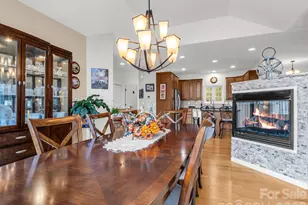 29 Spring Heights Ct, Hendersonville, NC 28791 - Photo 14