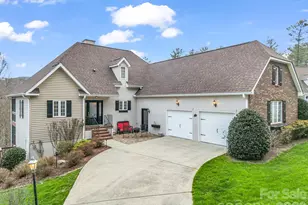 29 Spring Heights Ct, Hendersonville, NC 28791 - Photo 2