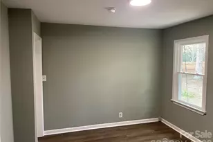 107 Berry St, Chester, SC 29706 - Photo 12