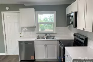 107 Berry St, Chester, SC 29706 - Photo 6