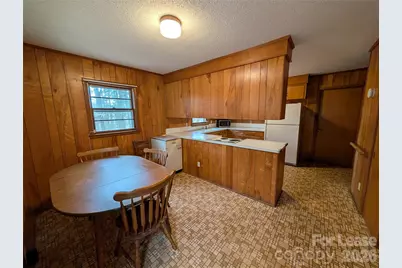 805 Edgewood Road, Bessemer City, NC 28016 - Photo 6