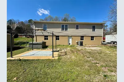 848 Meadowood Drive NE, Lenoir, NC 28645 - Photo 32