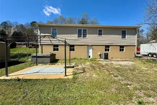 848 Meadowood Dr NE, Lenoir, NC 28645 - Photo 32