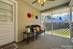 848 Meadowood Dr NE, Lenoir, NC 28645 - Photo 26