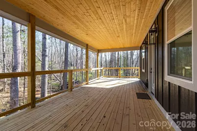 137 E Arbutus Trail, Hendersonville, NC 28792 - Photo 4