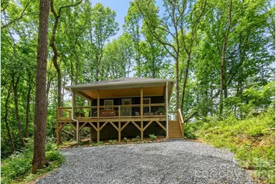 137 E Arbutus Trail, Hendersonville, NC 28792 - Photo 1