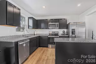 6109 Carrick Bnd Ct, Charlotte, NC 28269 - Photo 4