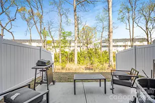 6109 Carrick Bnd Ct, Charlotte, NC 28269 - Photo 10