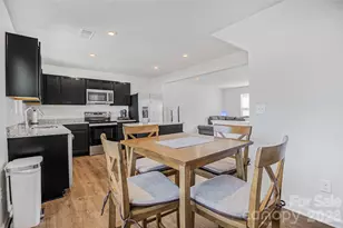 6109 Carrick Bnd Ct, Charlotte, NC 28269 - Photo 6