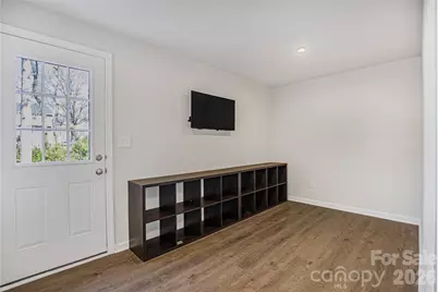 6109 Carrick Bend Court, Charlotte, NC 28269 - Photo 16
