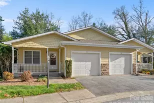 40 Spring Village Ln, Hendersonville, NC 28739 - Photo 1