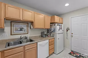 40 Spring Village Ln, Hendersonville, NC 28739 - Photo 16